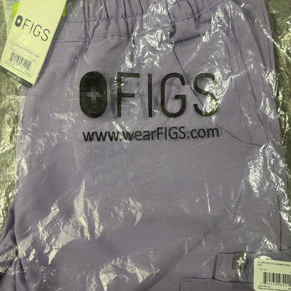 Figs Women's Straight Leg Pants - Lavender